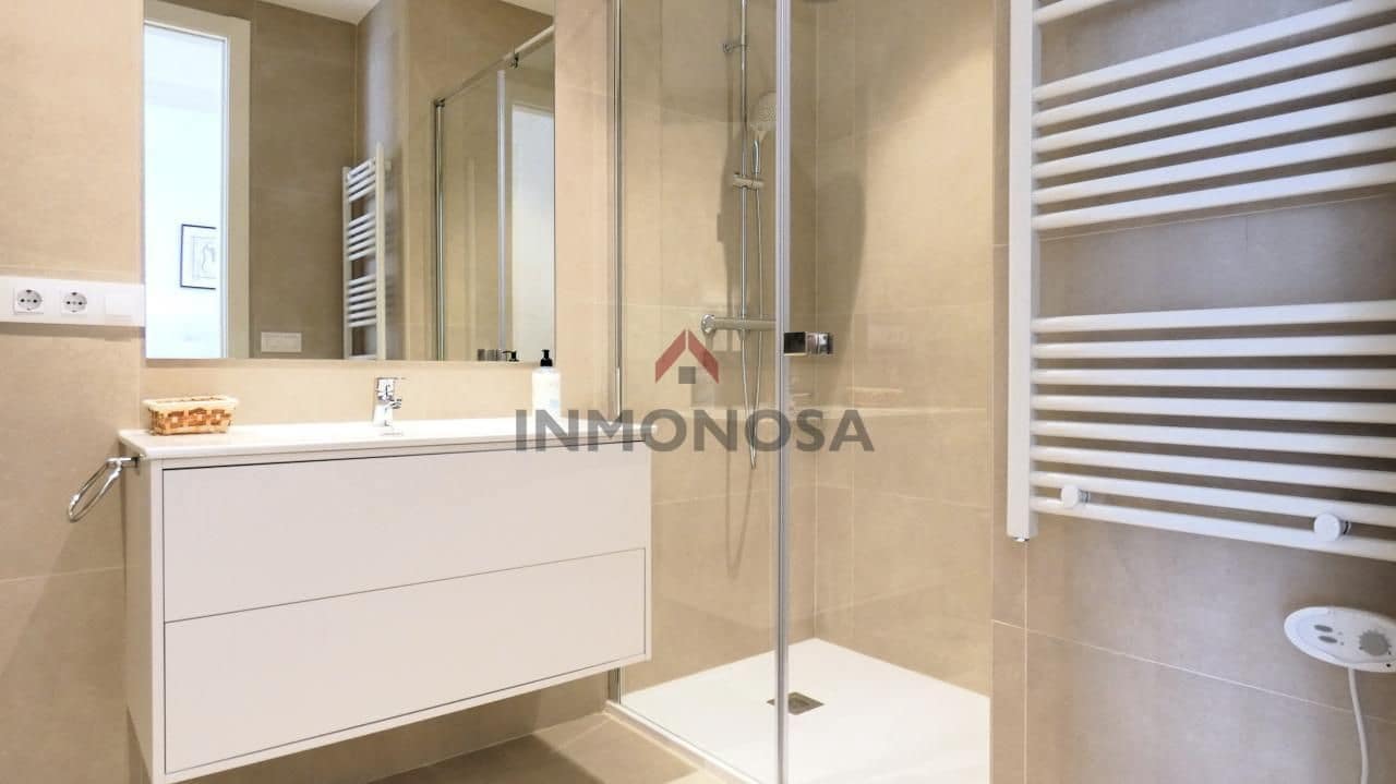 2 Zimmer Wohnung zu vermieten in Ferrol - 950 € (Ref: 9591971)