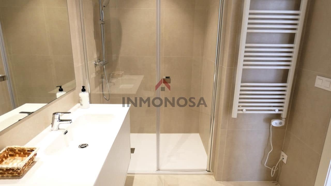 2 Zimmer Wohnung zu vermieten in Ferrol - 950 € (Ref: 9591971)