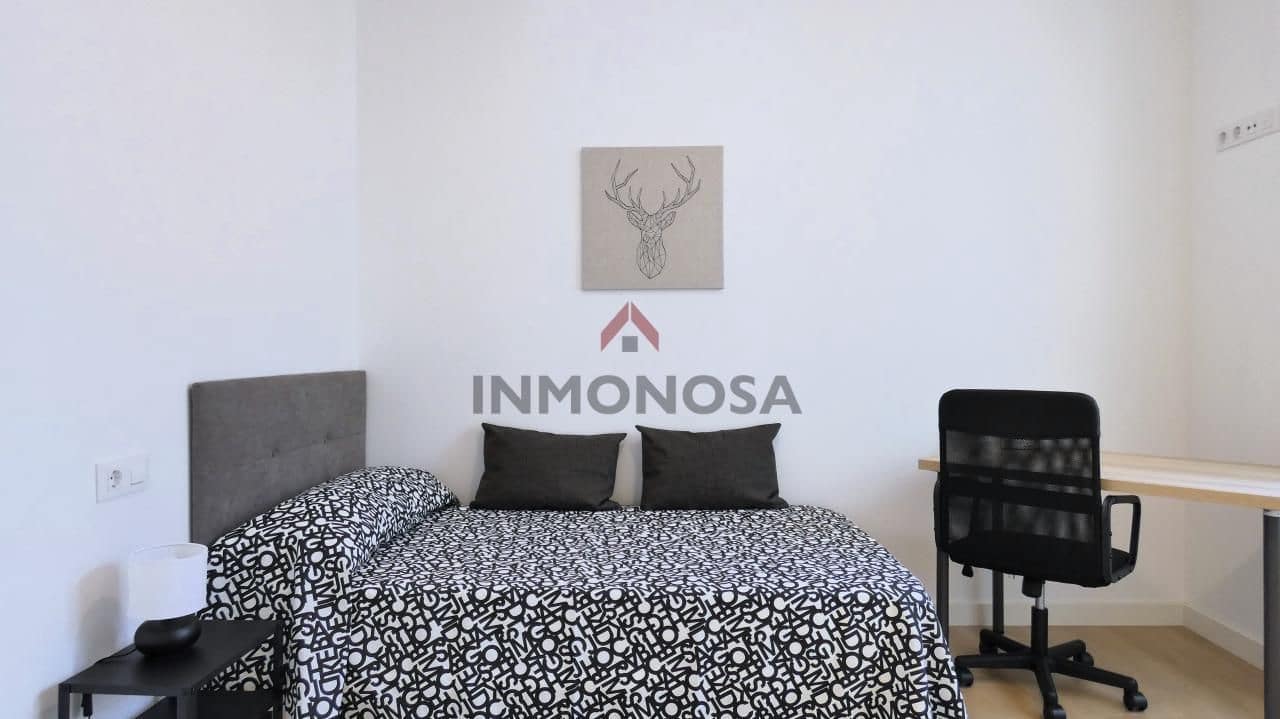 2 Zimmer Wohnung zu vermieten in Ferrol - 950 € (Ref: 9591971)