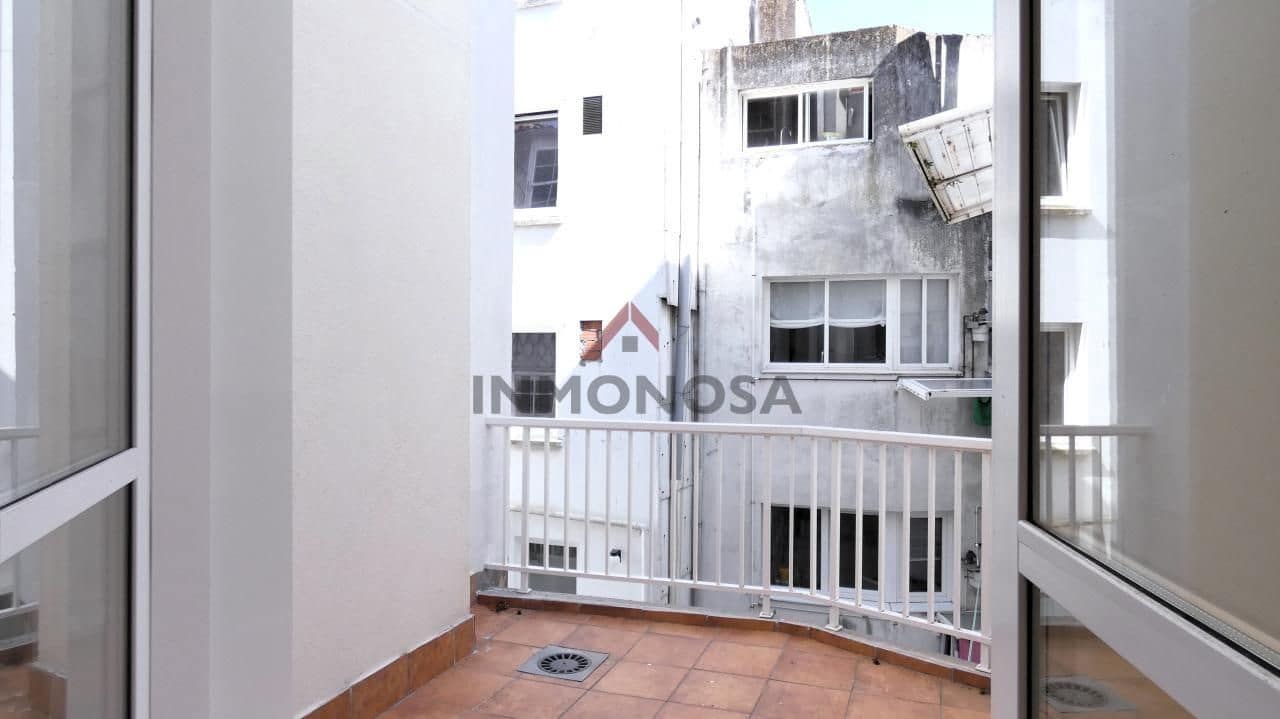 2 Zimmer Wohnung zu vermieten in Ferrol - 950 € (Ref: 9591971)