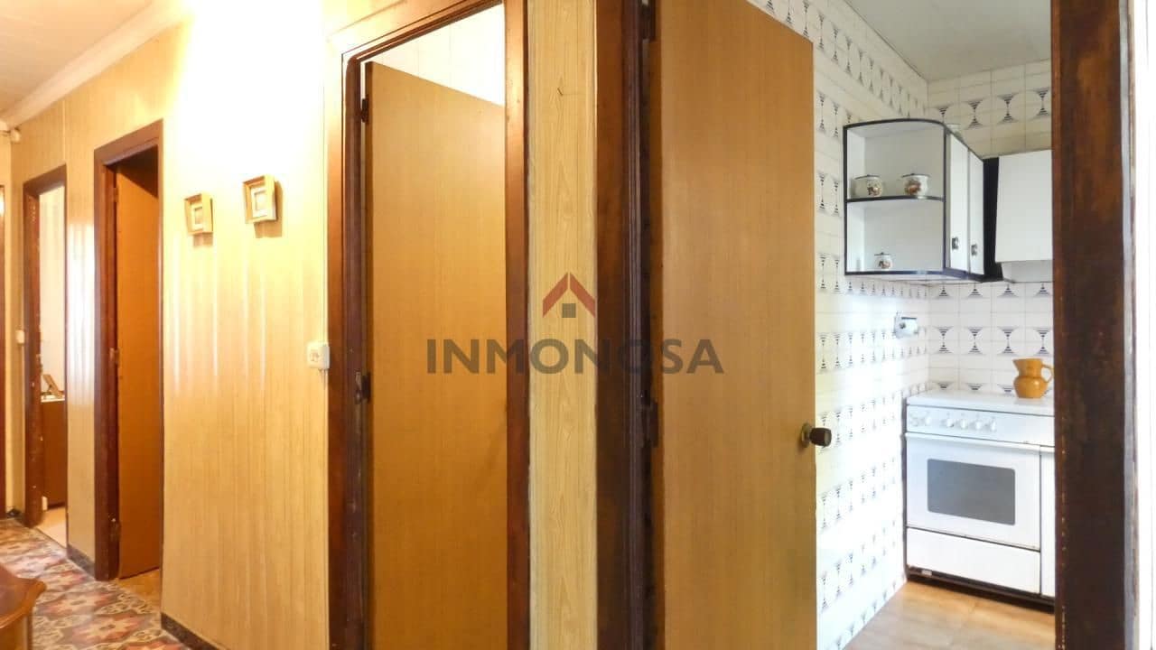 3 bedroom Apartment for sale in Ferrol - € 69,000 (Ref: 9591972)