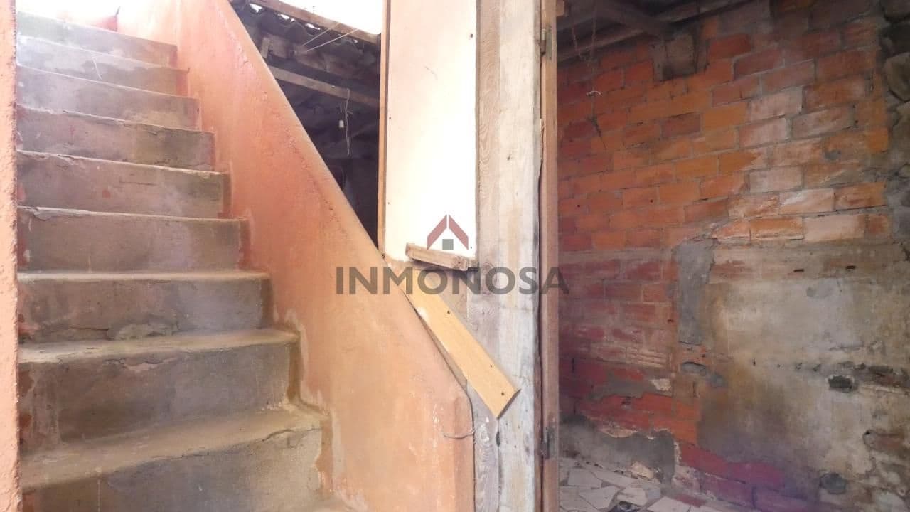 3 bedroom Apartment for sale in Ferrol - € 69,000 (Ref: 9591972)