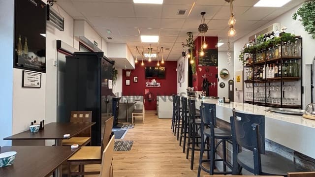 Kaupallinen myytävänä paikassa Ferrol - 190 000 € (Ref: 9591975)