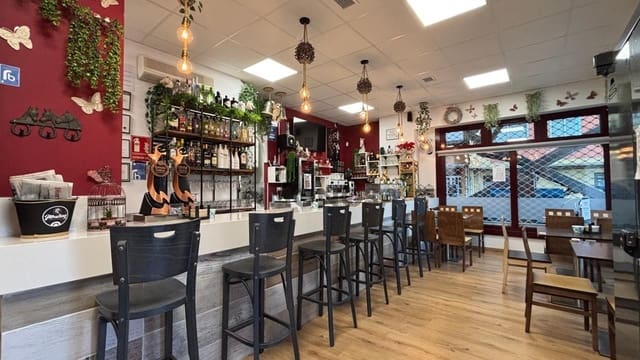 Kaupallinen myytävänä paikassa Ferrol - 190 000 € (Ref: 9591975)