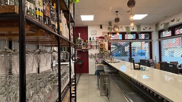 Kaupallinen myytävänä paikassa Ferrol - 190 000 € (Ref: 9591975)