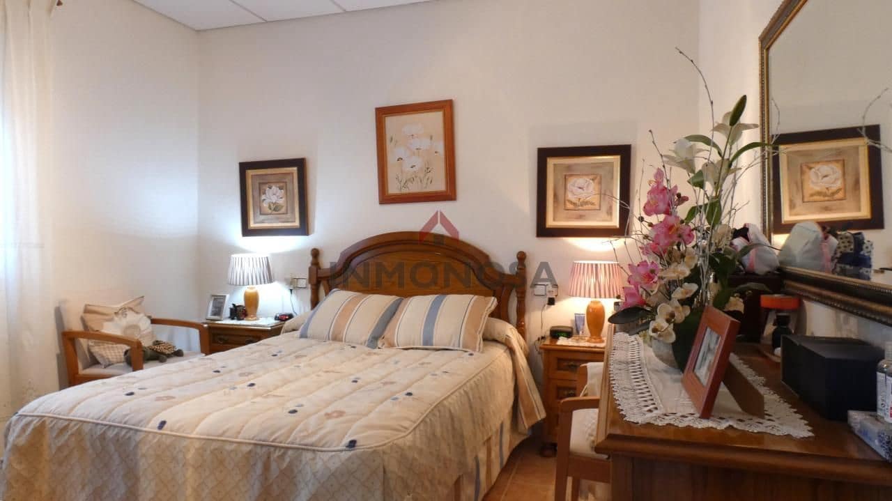 2 makuuhuone Maalaistalo myytävänä paikassa Fene mukana 
autotalli - 200 000 € (Ref: 9591976)