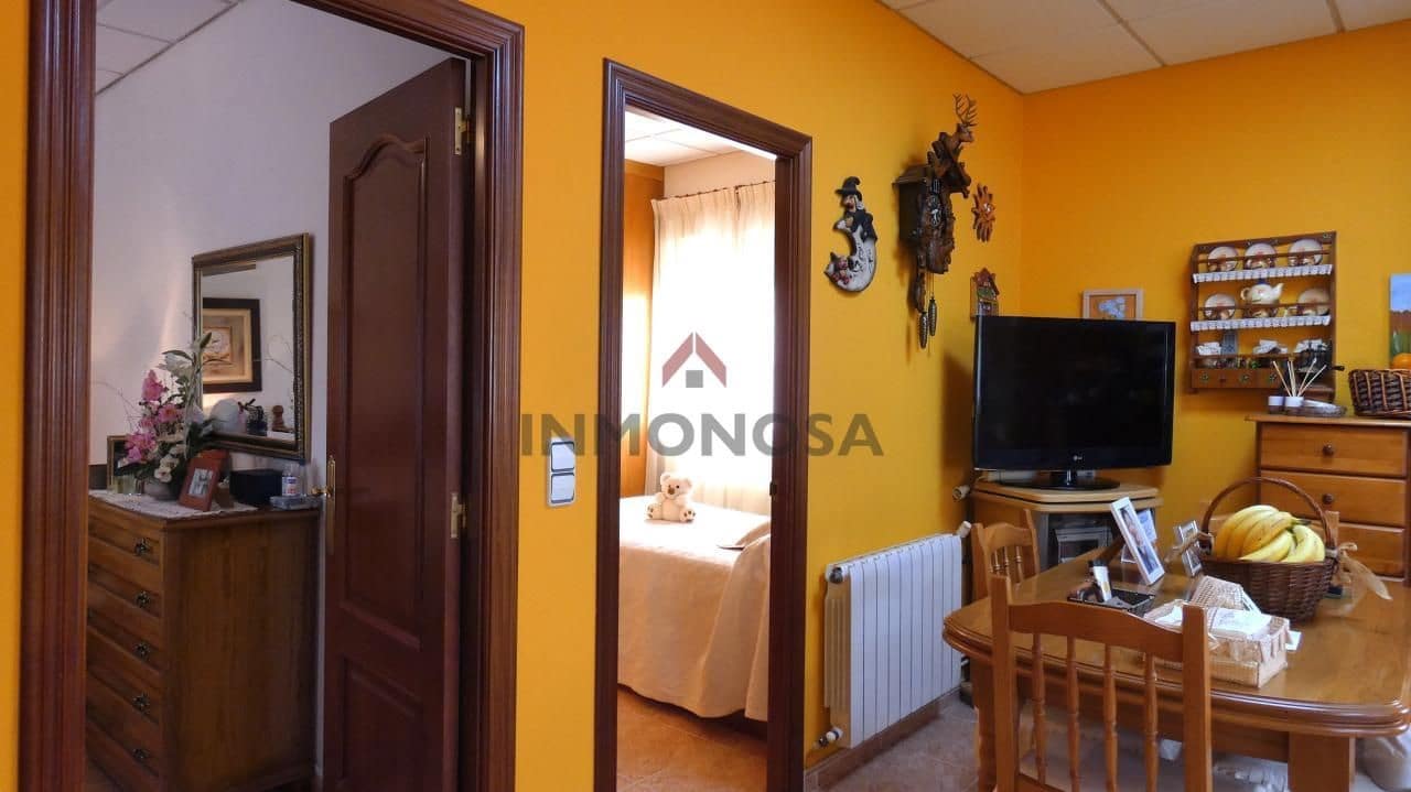 2 makuuhuone Maalaistalo myytävänä paikassa Fene mukana 
autotalli - 200 000 € (Ref: 9591976)