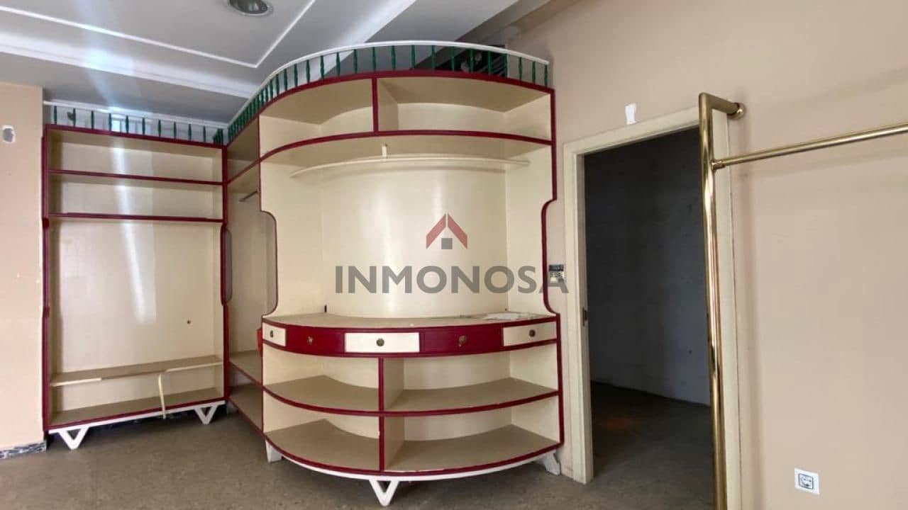 Kommersiell til salgs i Ferrol - € 55 000 (Ref: 9591979)