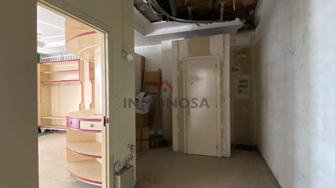 Kommersiell til salgs i Ferrol - € 55 000 (Ref: 9591979)