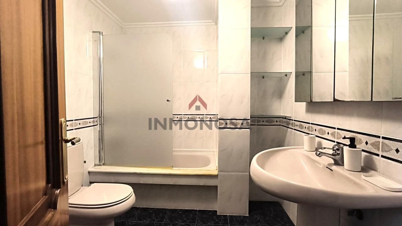 3 Zimmer Wohnung zu vermieten in Ferrol mit Garage - 800 € (Ref: 9591980)