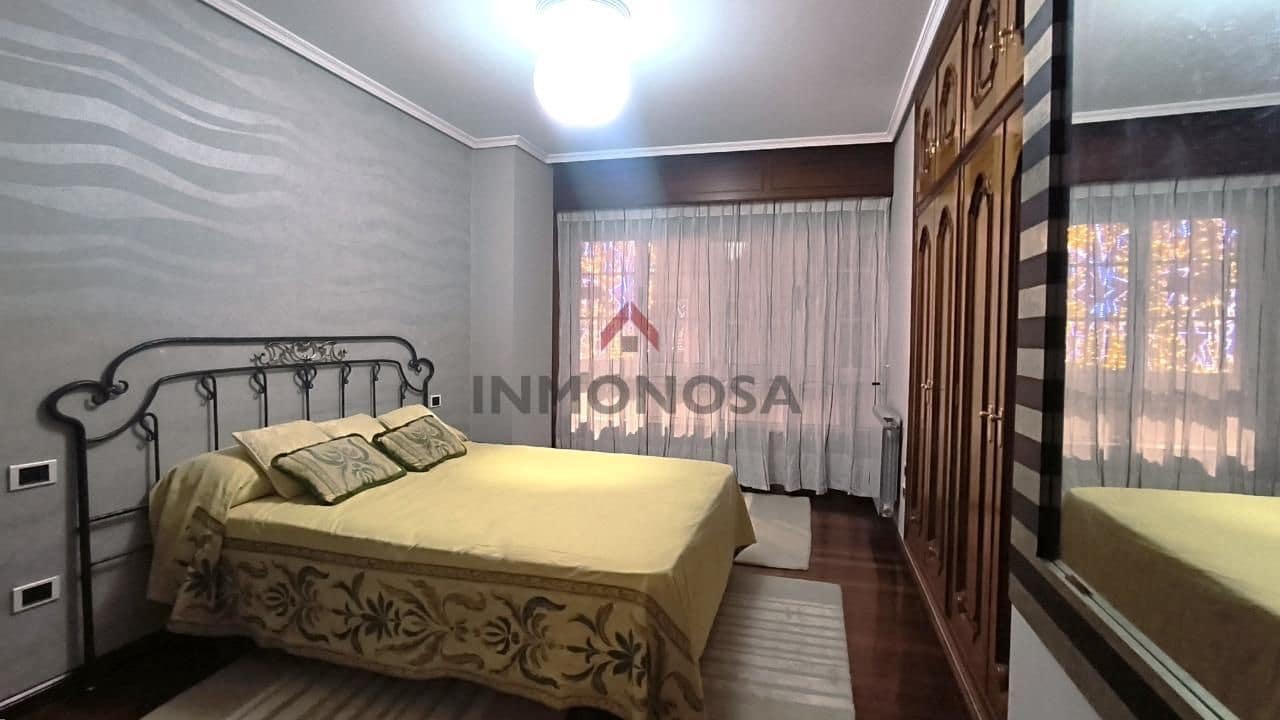 3 Zimmer Wohnung zu vermieten in Ferrol mit Garage - 800 € (Ref: 9591980)