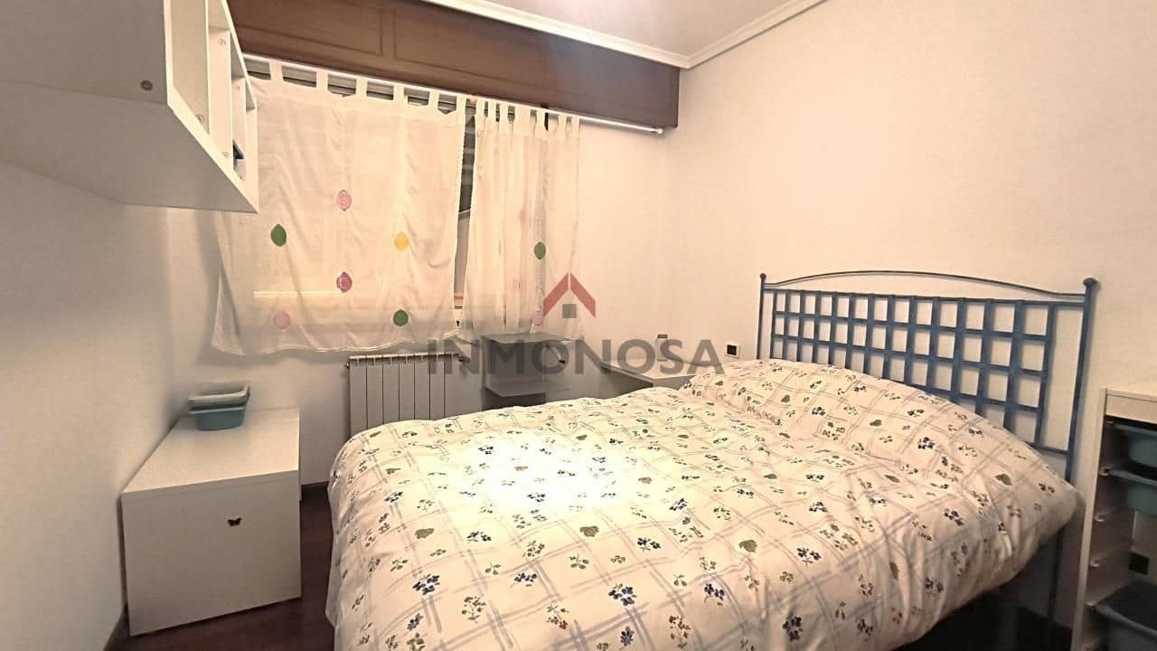3 Zimmer Wohnung zu vermieten in Ferrol mit Garage - 800 € (Ref: 9591980)