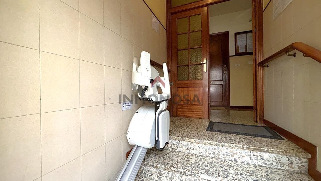 3 Zimmer Wohnung zu vermieten in Ferrol mit Garage - 700 € (Ref: 9591981)