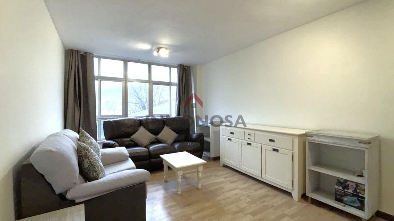 4 Zimmer Wohnung zu vermieten in Ferrol - 800 € (Ref: 9591982)