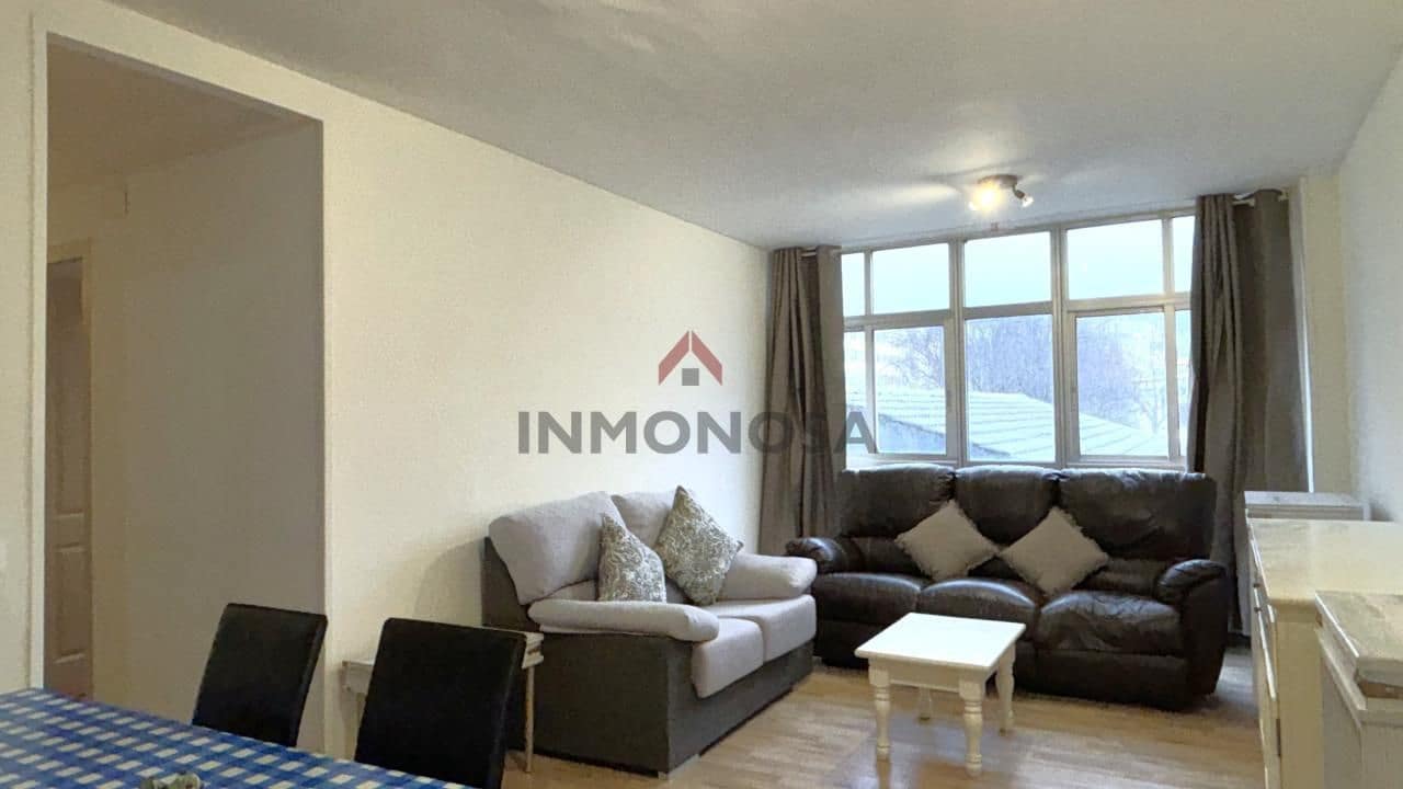 4 Zimmer Wohnung zu vermieten in Ferrol - 800 € (Ref: 9591982)