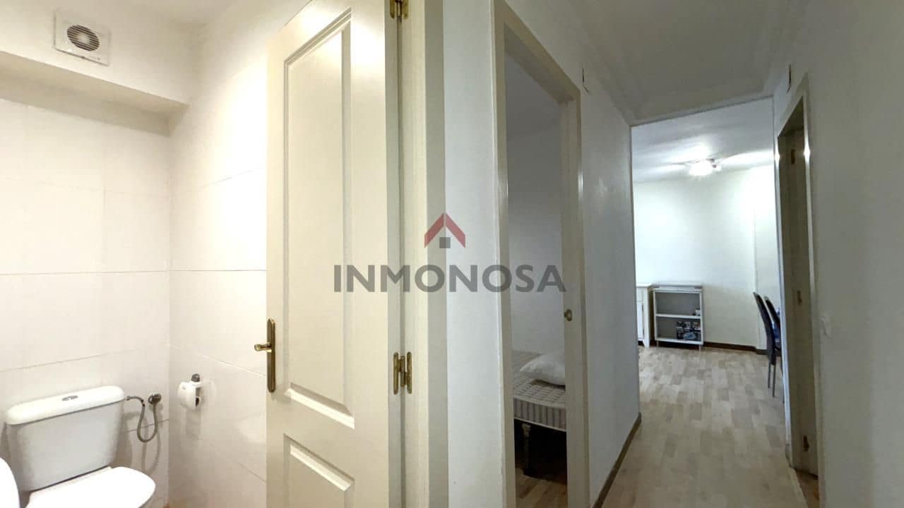 4 Zimmer Wohnung zu vermieten in Ferrol - 800 € (Ref: 9591982)