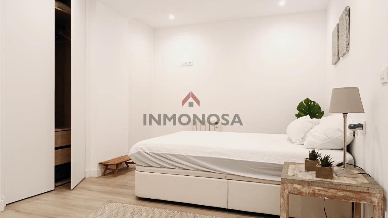 1 Zimmer Apartment zu vermieten in Ferrol - 700 € (Ref: 9591983)