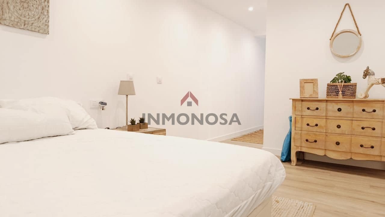 1 Zimmer Apartment zu vermieten in Ferrol - 700 € (Ref: 9591983)