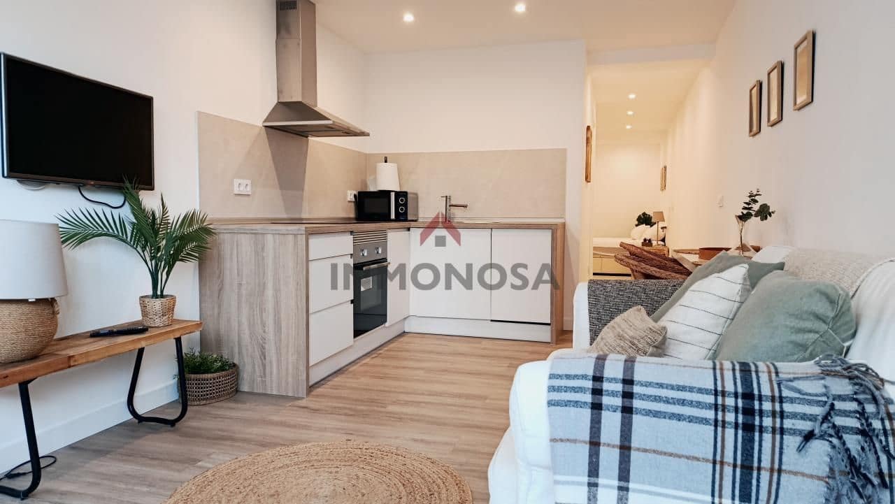 1 Zimmer Apartment zu vermieten in Ferrol - 700 € (Ref: 9591983)