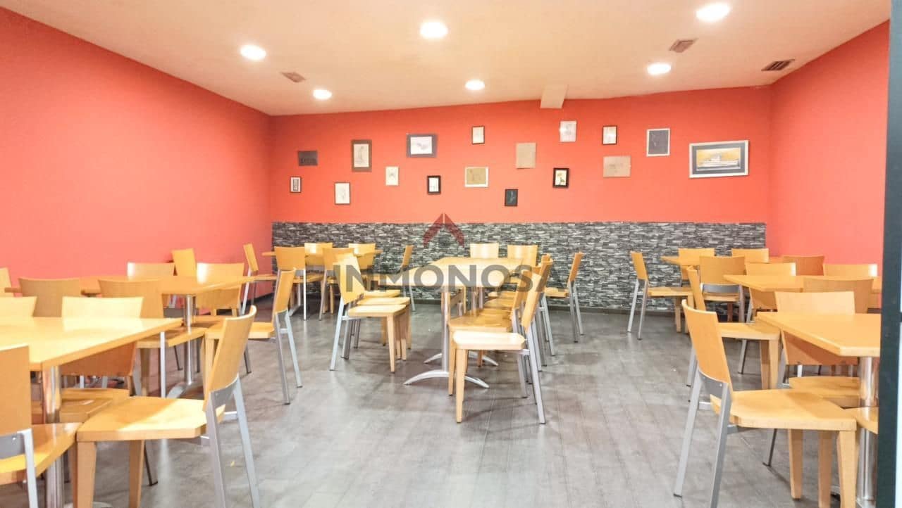 Commercial for sale in Ferrol - € 105,000 (Ref: 9591986)