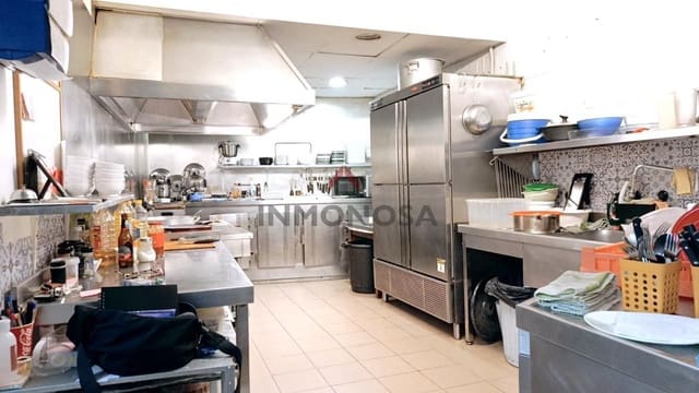 Kaupallinen myytävänä paikassa Ferrol - 105 000 € (Ref: 9591986)