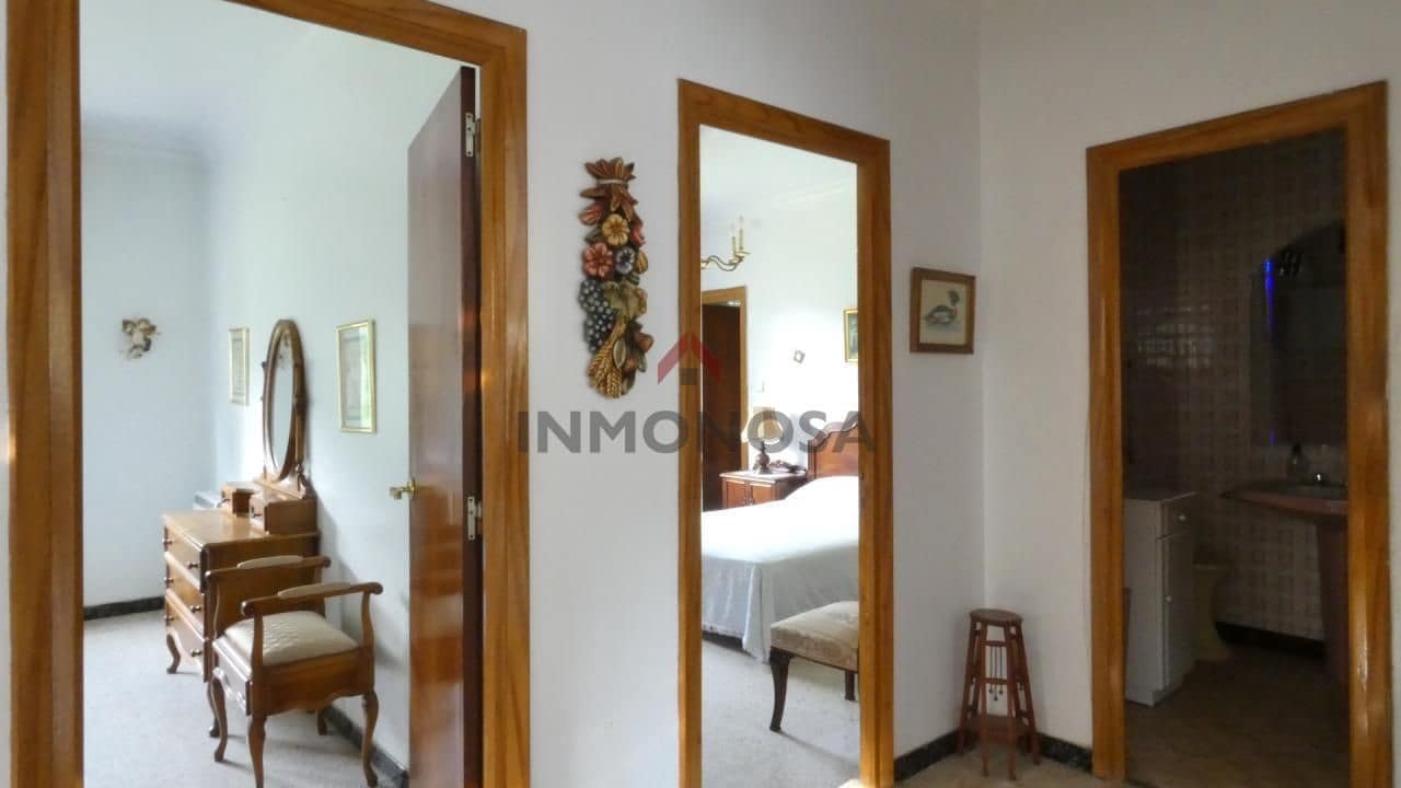 8 makuuhuone Maalaistalo myytävänä paikassa Ferrol mukana 
autotalli - 250 000 € (Ref: 9591992)