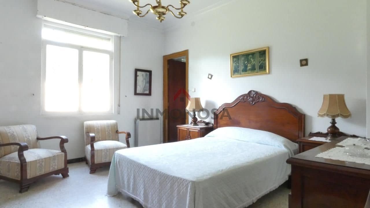 8 makuuhuone Maalaistalo myytävänä paikassa Ferrol mukana 
autotalli - 250 000 € (Ref: 9591992)