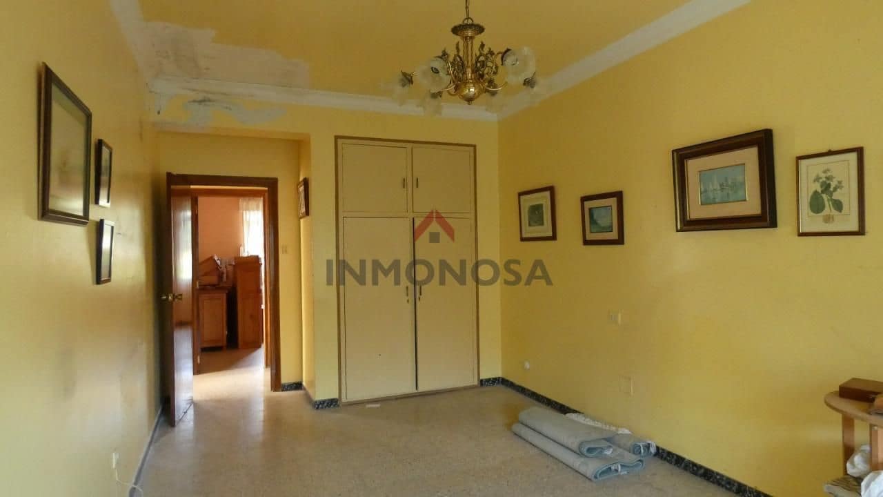 8 makuuhuone Maalaistalo myytävänä paikassa Ferrol mukana 
autotalli - 250 000 € (Ref: 9591992)