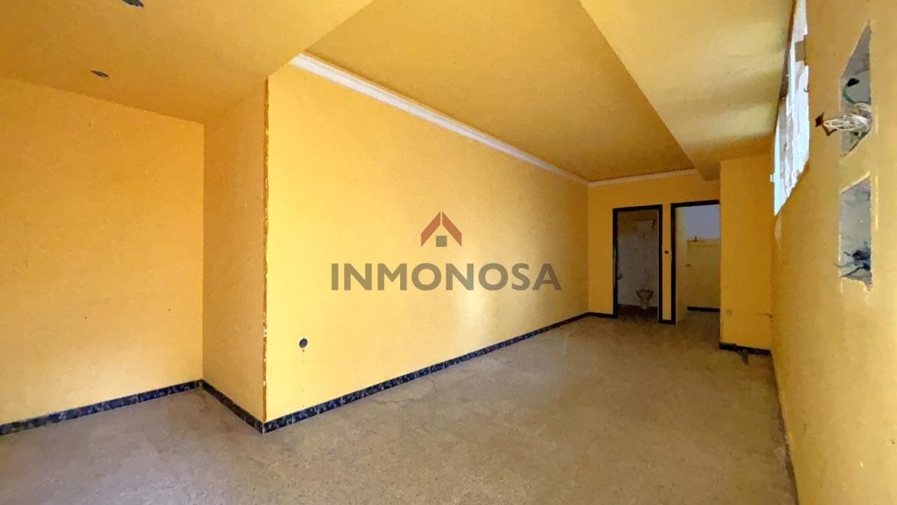 Commercial for rent in Ferrol - € 200 (Ref: 9591993)