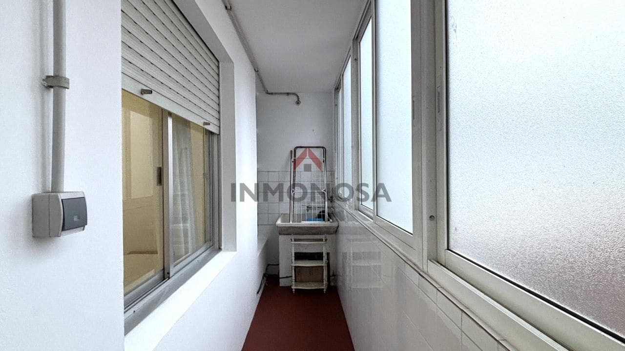 2 Zimmer Wohnung zu vermieten in Ferrol - 600 € (Ref: 9591994)