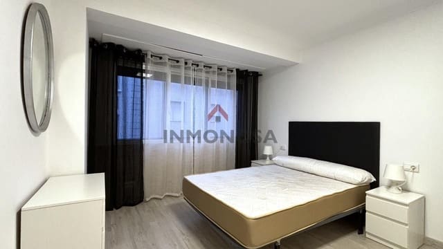 2 bedroom Flat for rent in Ferrol - € 600 (Ref: 9591994)