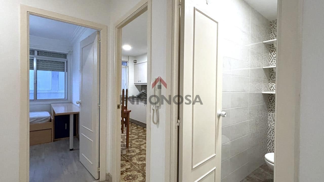 2 Zimmer Wohnung zu vermieten in Ferrol - 600 € (Ref: 9591994)