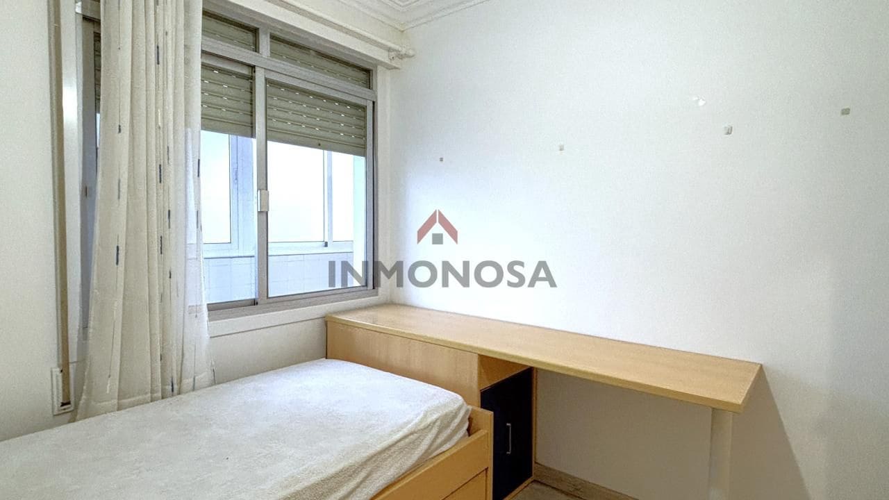 2 Zimmer Wohnung zu vermieten in Ferrol - 600 € (Ref: 9591994)