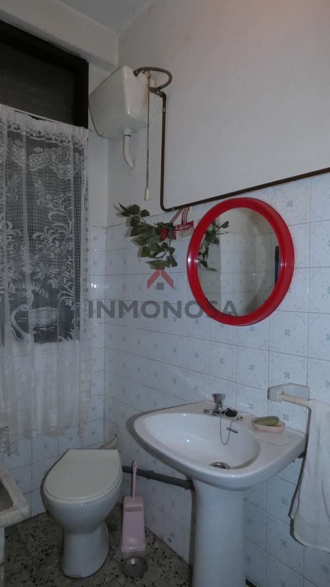 Kaupallinen myytävänä paikassa Ferrol - 24 000 € (Ref: 9591995)