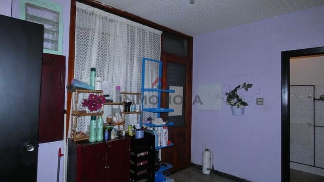 Kaupallinen myytävänä paikassa Ferrol - 24 000 € (Ref: 9591995)