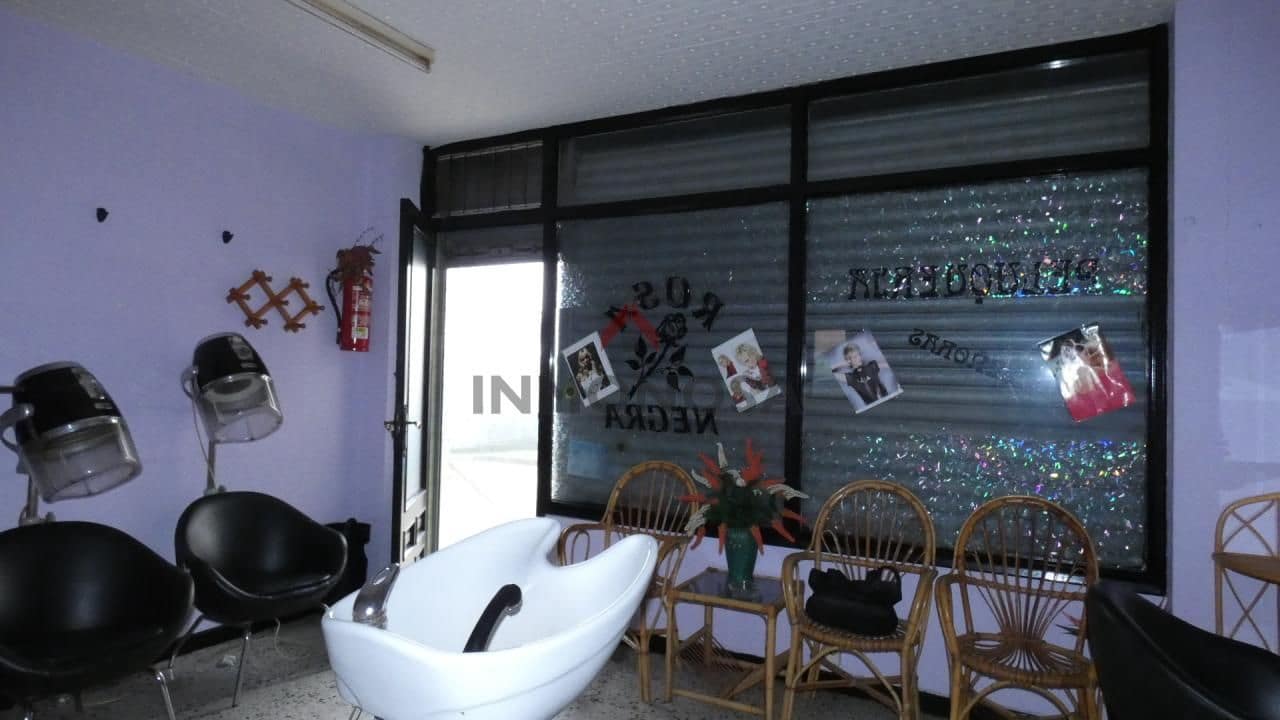 Kaupallinen myytävänä paikassa Ferrol - 24 000 € (Ref: 9591995)