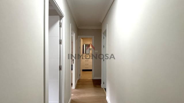 5 bedroom Flat for rent in Ferrol - € 1,250 (Ref: 9591997)