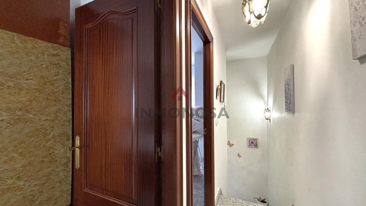 Pareado de 2 habitaciones en Neda en venta - 95.000 € (Ref: 9591998)