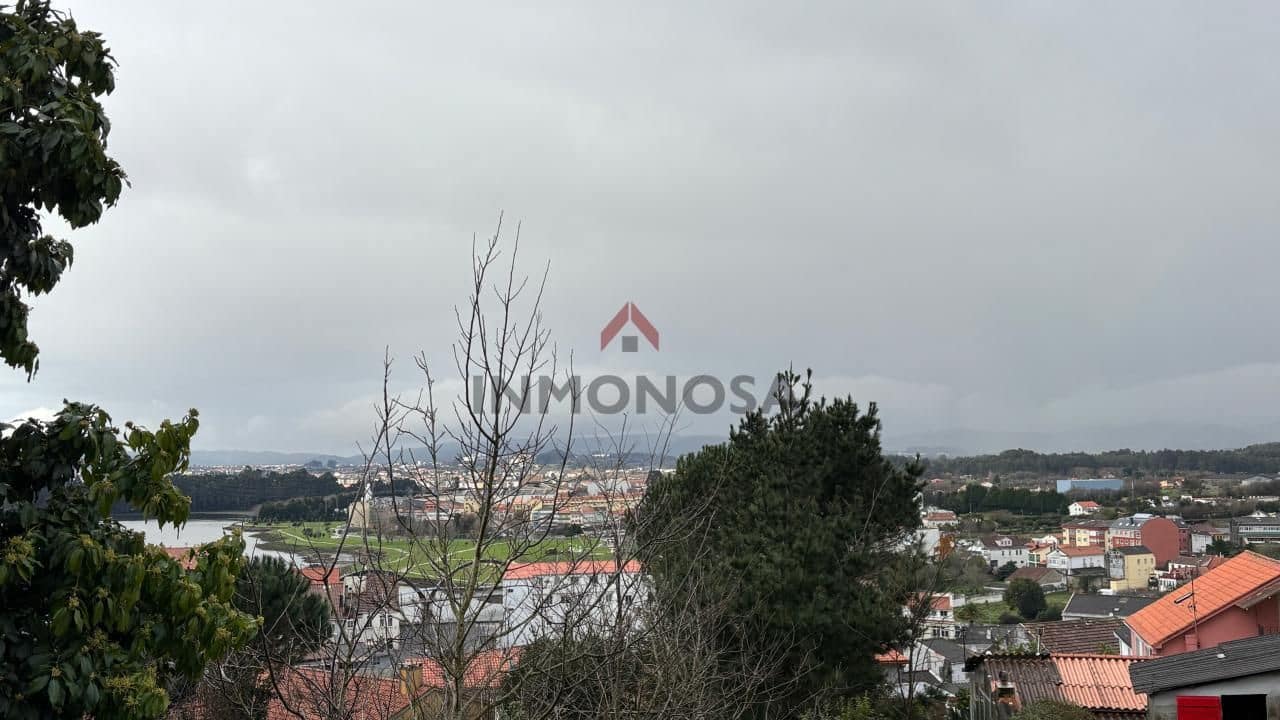 Pareado de 2 habitaciones en Neda en venta - 95.000 € (Ref: 9591998)