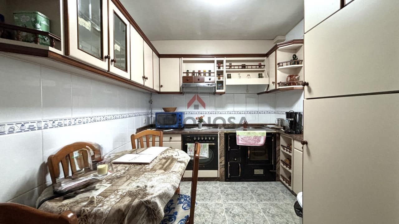 Pareado de 2 habitaciones en Neda en venta - 95.000 € (Ref: 9591998)