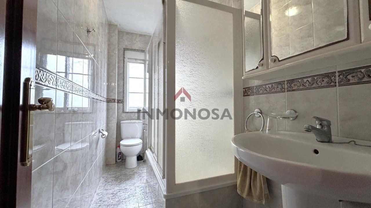 Pareado de 2 habitaciones en Neda en venta - 95.000 € (Ref: 9591998)