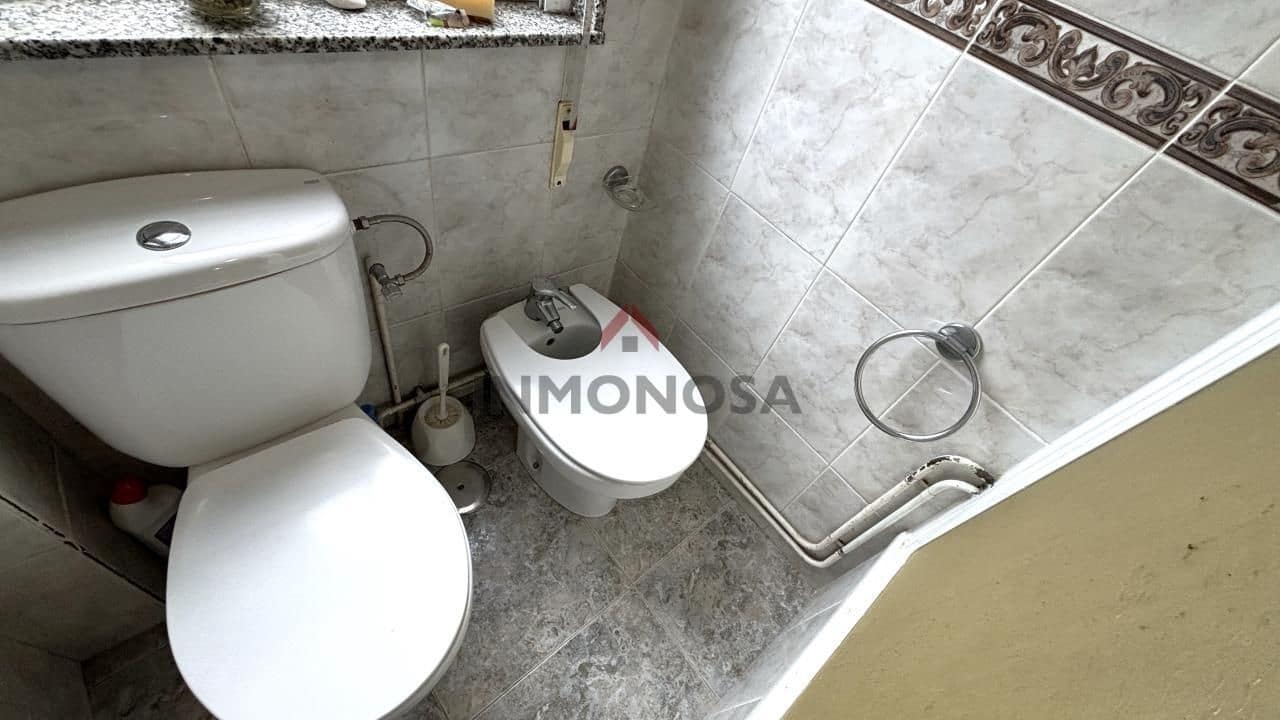 Pareado de 2 habitaciones en Neda en venta - 95.000 € (Ref: 9591998)