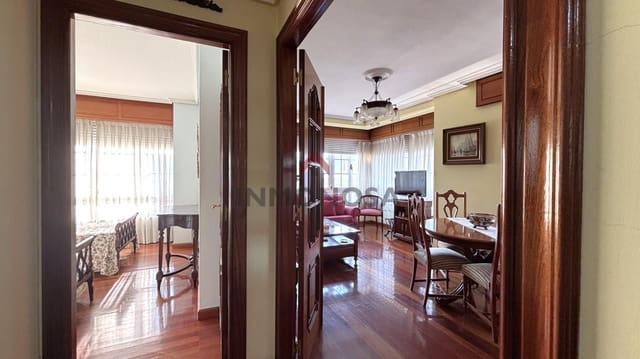 3 bedroom Flat for rent in Ferrol with garage - € 1,000 (Ref: 9591999)