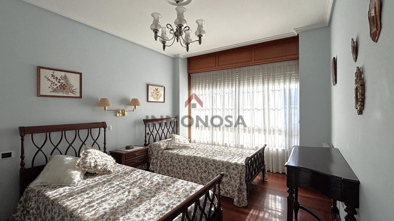 3 Zimmer Wohnung zu vermieten in Ferrol mit Garage - 1.000 € (Ref: 9591999)