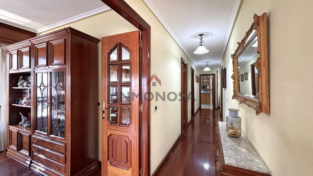 3 Zimmer Wohnung zu vermieten in Ferrol mit Garage - 1.000 € (Ref: 9591999)