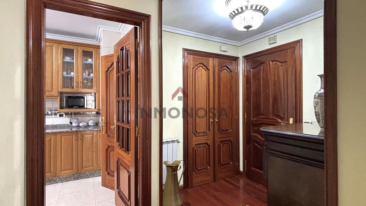 3 Zimmer Wohnung zu vermieten in Ferrol mit Garage - 1.000 € (Ref: 9591999)