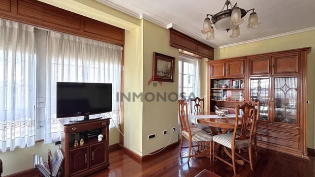 3 bedroom Flat for rent in Ferrol with garage - € 1,000 (Ref: 9591999)