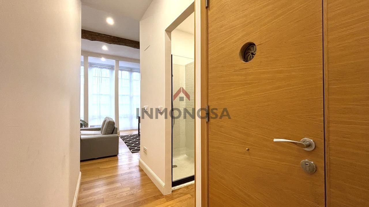 2 Zimmer Wohnung zu vermieten in Ferrol - 800 € (Ref: 9592000)