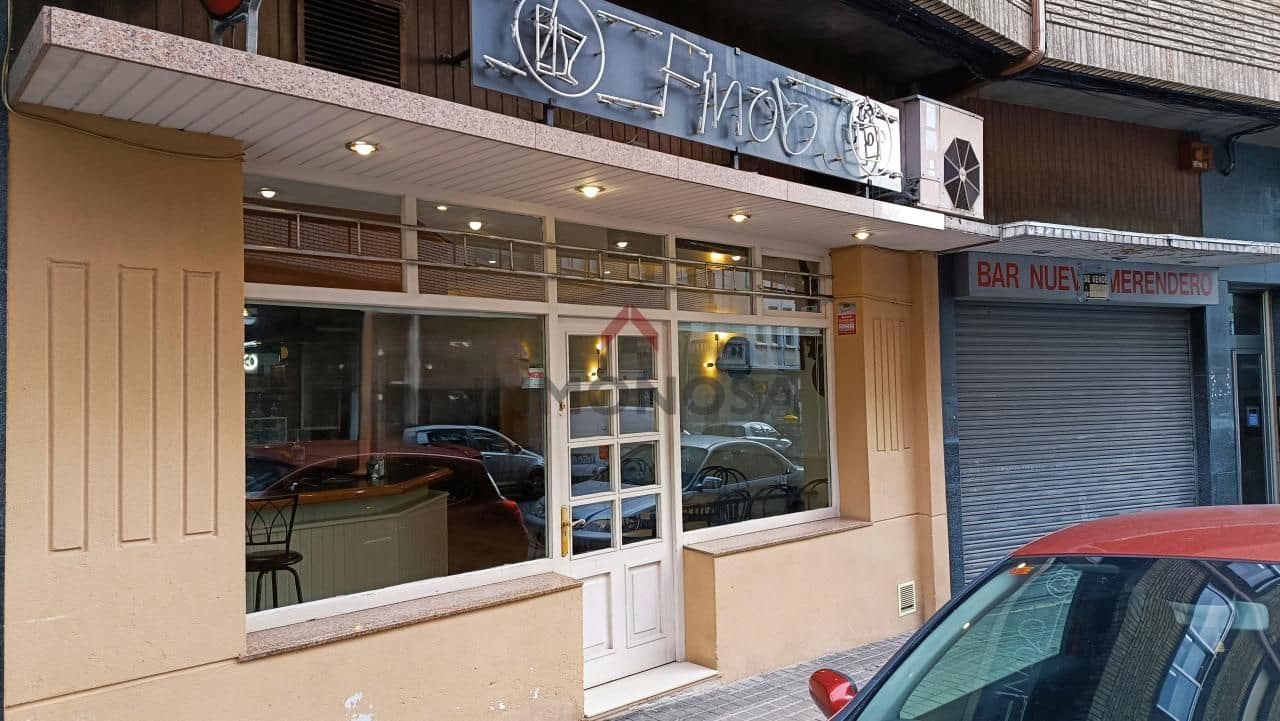 Commercial for sale in Ferrol - € 85,000 (Ref: 9592001)