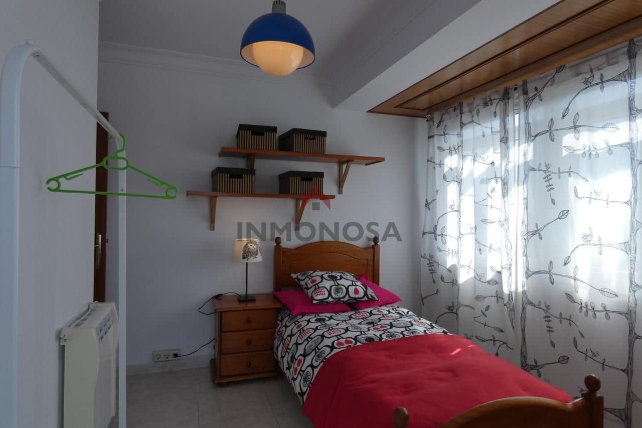 2 Zimmer Wohnung zu vermieten in Ferrol - 650 € (Ref: 9592002)